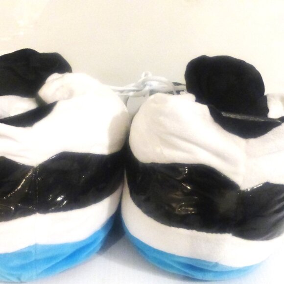 Adult Unisex SLIPPERS Novelty Slippers Large Soccer Puffy Slippers Ankle Boot - Picture 4 of 8